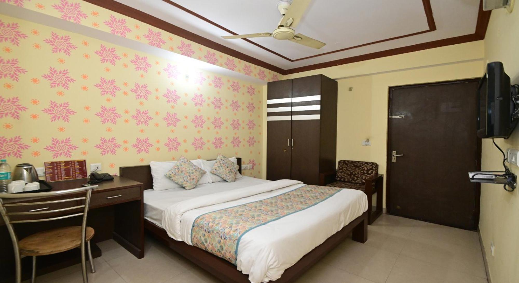 Hotel Laxmi Villa Palace-Near Jaipur Railway Station Exteriör bild