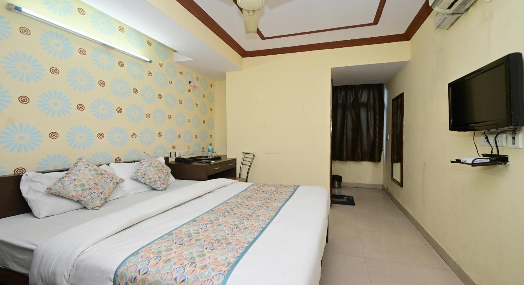 Hotel Laxmi Villa Palace-Near Jaipur Railway Station Exteriör bild