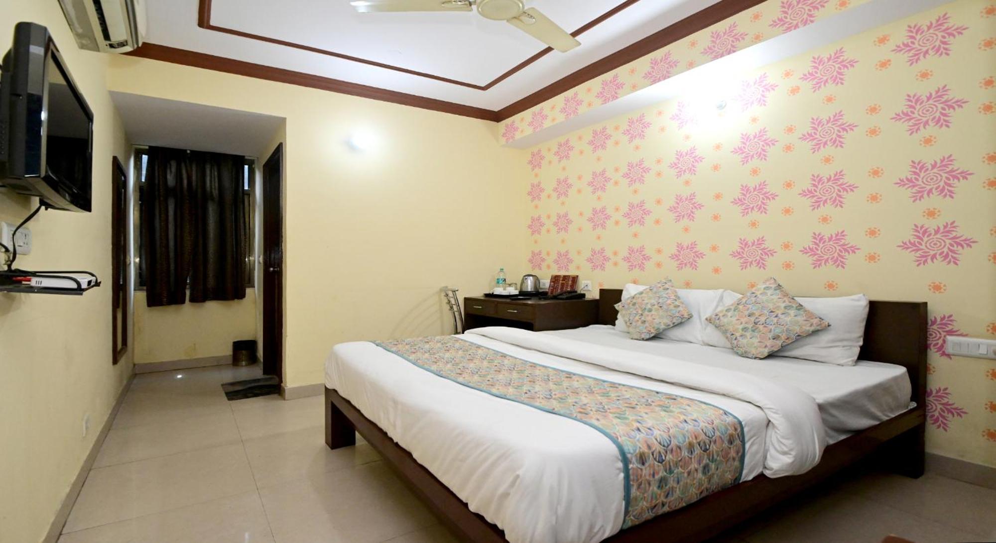 Hotel Laxmi Villa Palace-Near Jaipur Railway Station Exteriör bild